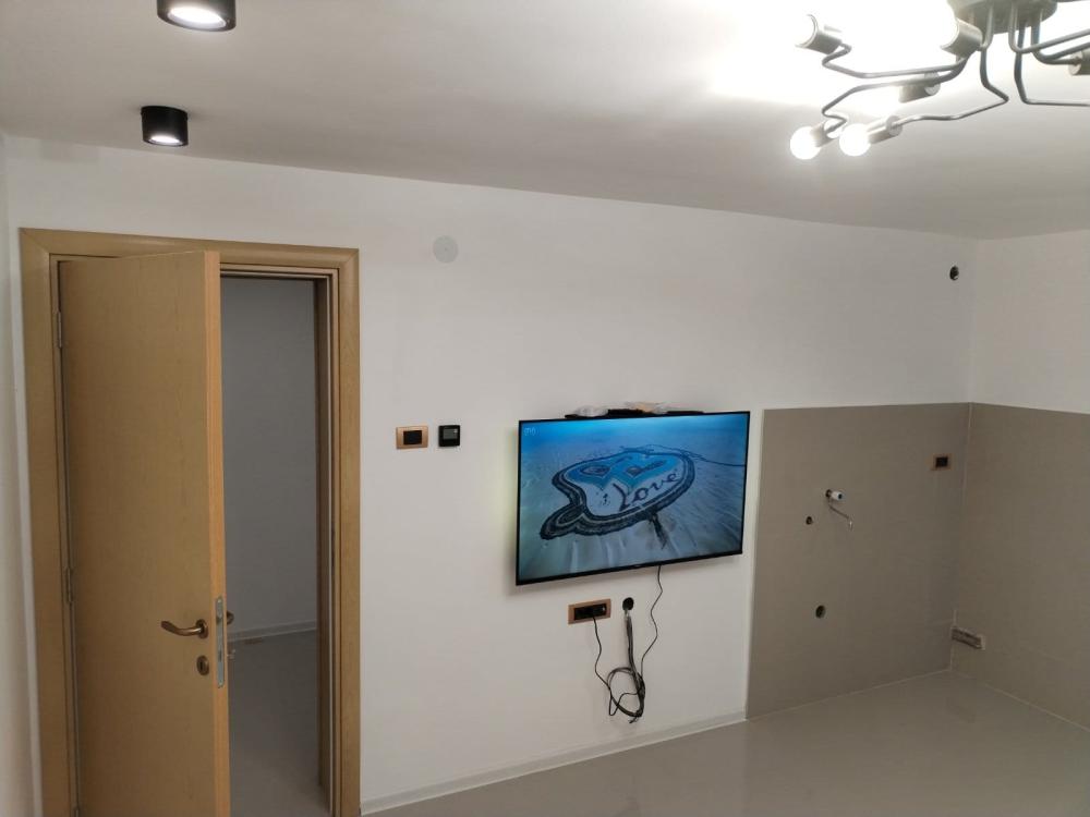 Slika 3 - Jednoiposoban, 50m2, Palilula Niš, ima lift